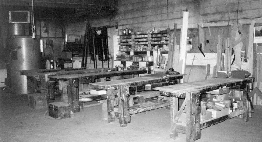 093-A 1981 ATELIER MONTAGE